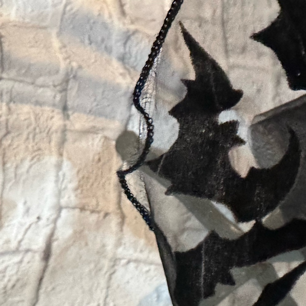 DC Comics Limited Edition Batman Formal Dress sz 16 - Picture 6 of 6